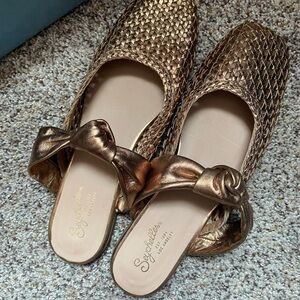 (Never Worn) Seychelles Women's Gold Slip-On Shoes